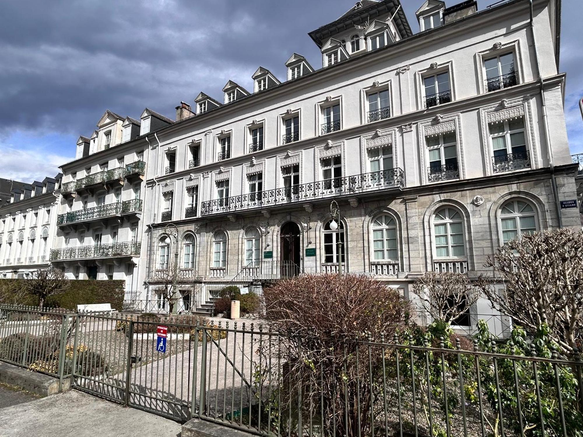 Palais D'Etigny Leilighet Bagnères-de-Luchon Eksteriør bilde